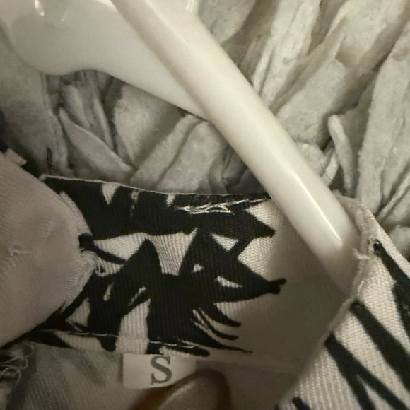 Abstract Pattern Dress - Picture 3 of 5